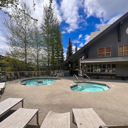 The Aspens By Whistler Premier Apartman Kültér fotó