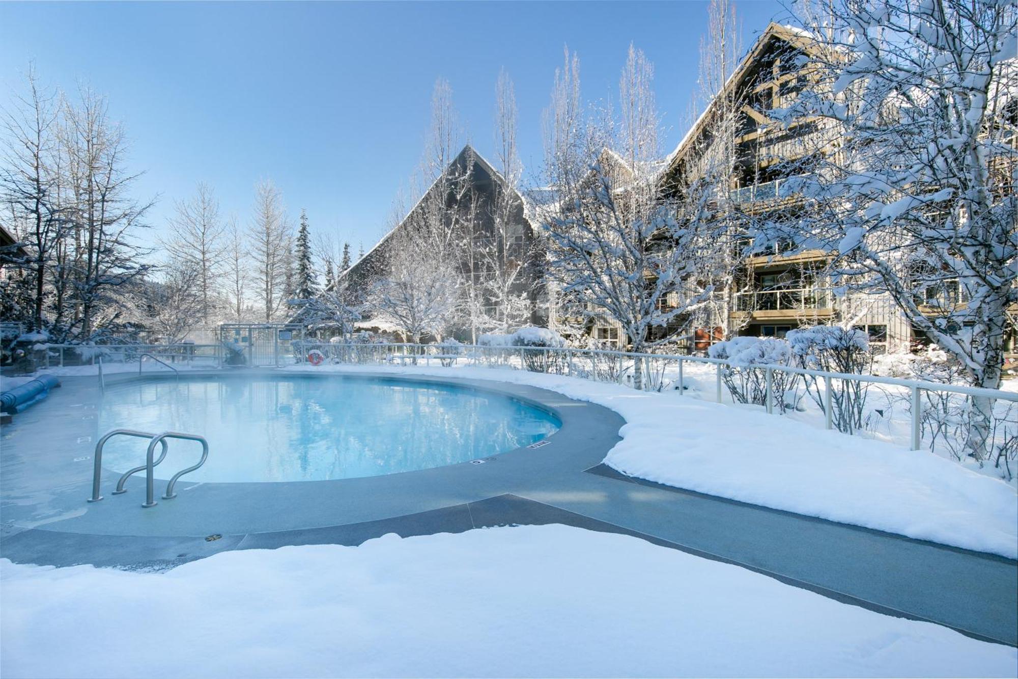 The Aspens By Whistler Premier Apartman Kültér fotó